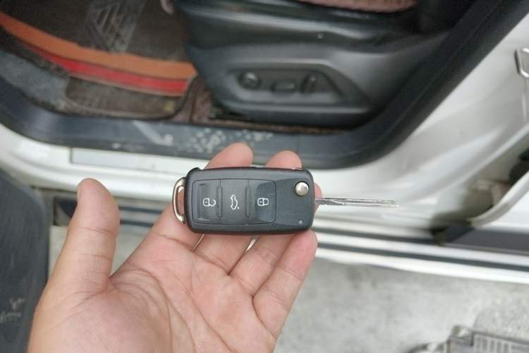 Used Volkswagen Tiguan 2013 1.8TSI Automatic All-Wheel-Drive Comfort Edition Vehicle Key
