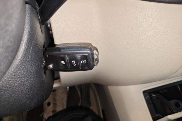Used Volkswagen Tiguan 2013 1.8 TSI Automatic All-Wheel Drive Luxury Model Vehicle Key