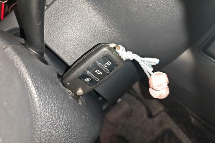 Used Volkswagen Tiguan 2013 1.8 TSI Automatic All-Wheel Drive Luxury Model Vehicle Key