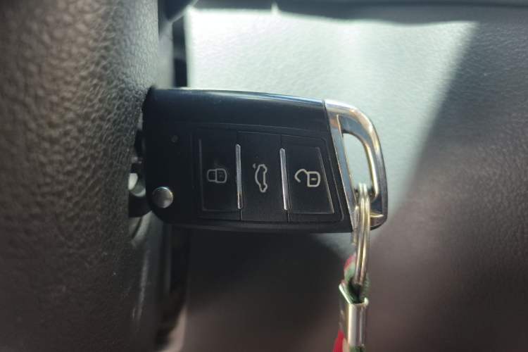 Used Volkswagen Tiguan 2013 1.8TSI Automatic Two-Wheel Drive Trend Edition Vehicle Key