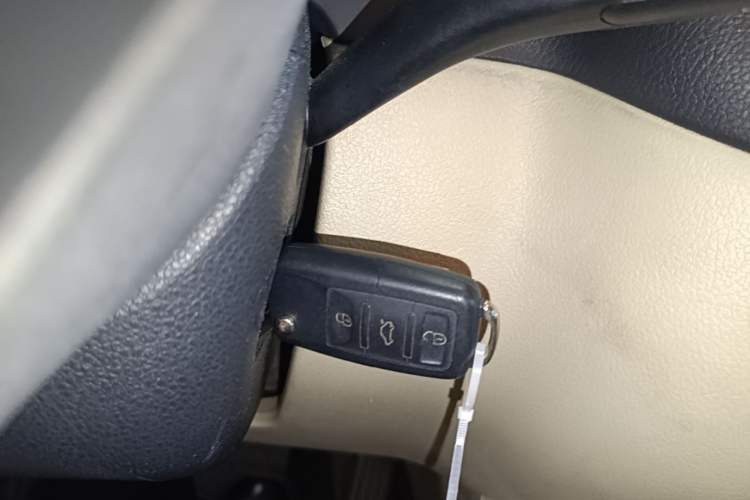 Used Volkswagen Tiguan 2013 2.0 TSI Automatic All-Wheel Drive Luxury Edition Vehicle Key