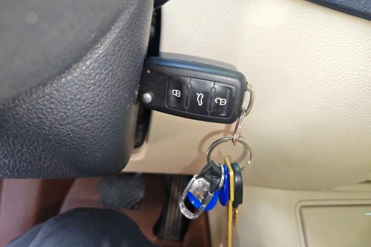 Used Volkswagen Tiguan 2013 1.8 TSI Automatic All-Wheel Drive Luxury Model Vehicle Key