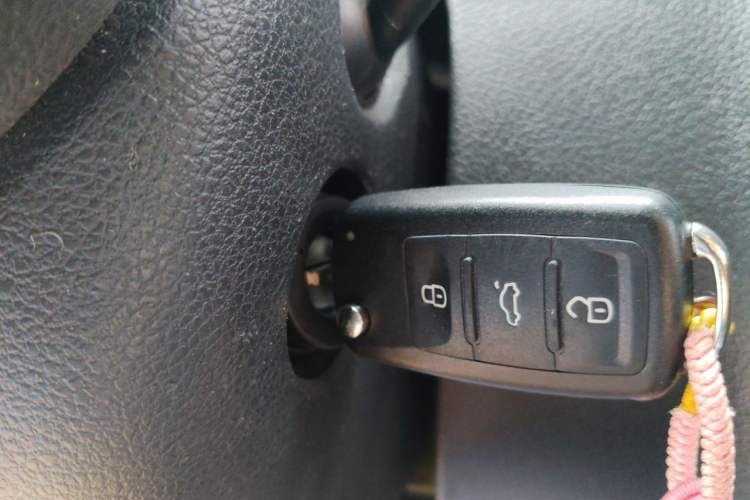 Used Volkswagen Tiguan 2013 2.0 TSI Automatic All-Wheel Drive Luxury Edition Vehicle Key