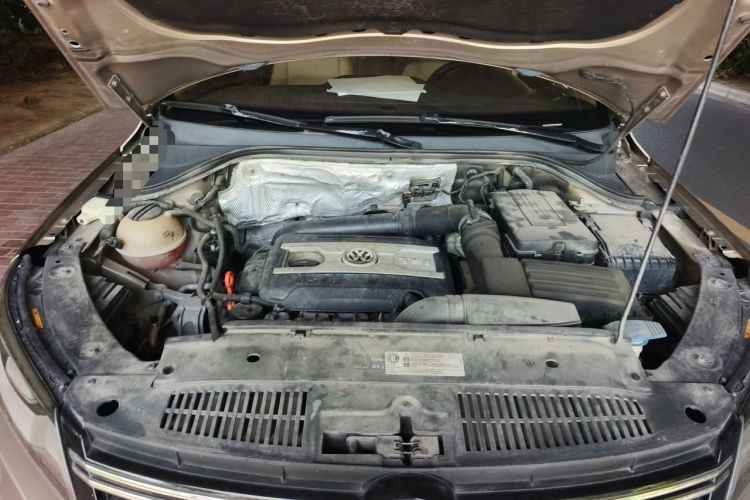 Used Volkswagen Tiguan 2013 1.8TSI Automatic Two-Wheel Drive Luxury Model Engine Bay