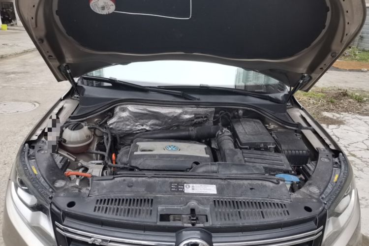 Used Volkswagen Tiguan 2013 1.8TSI Automatic All-Wheel-Drive Comfort Edition Engine Bay