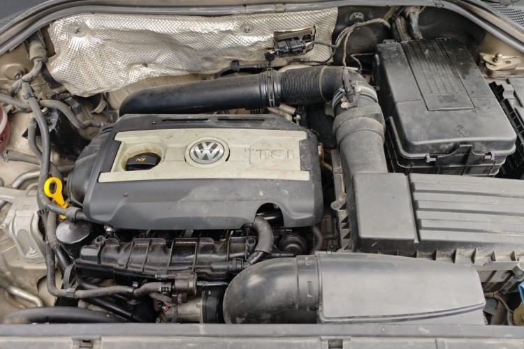 Used Volkswagen Tiguan 2013 1.8TSI Automatic Two-Wheel Drive Luxury Model Engine Bay