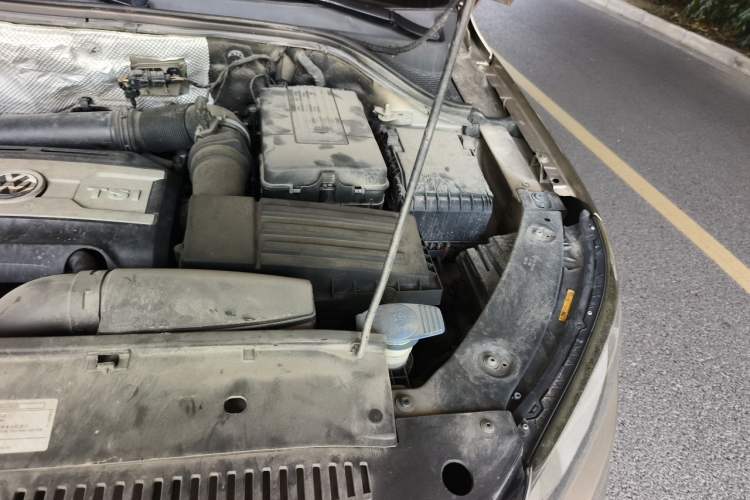 Used Volkswagen Tiguan 2013 1.8TSI Automatic Two-Wheel Drive Luxury Model Engine Bay Left