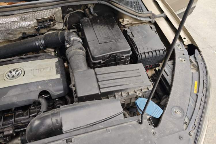 Used Volkswagen Tiguan 2013 1.8TSI Automatic Two-Wheel Drive Luxury Model Engine Bay Left