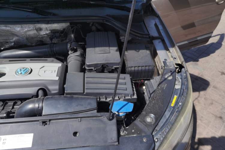 Used Volkswagen Tiguan 2013 1.8TSI Automatic Two-Wheel Drive Luxury Model Engine Bay Left