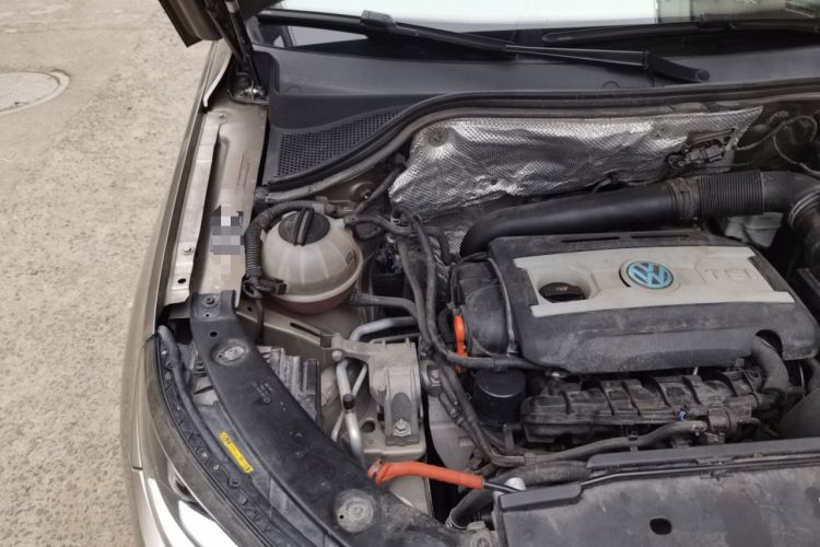 Used Volkswagen Tiguan 2013 1.8TSI Automatic All-Wheel-Drive Comfort Edition Engine Bay Right
