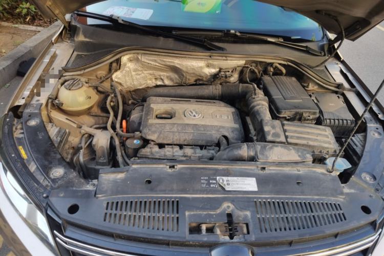 Used Volkswagen Tiguan 2013 1.8TSI Automatic Two-Wheel Drive Luxury Model Engine Bay