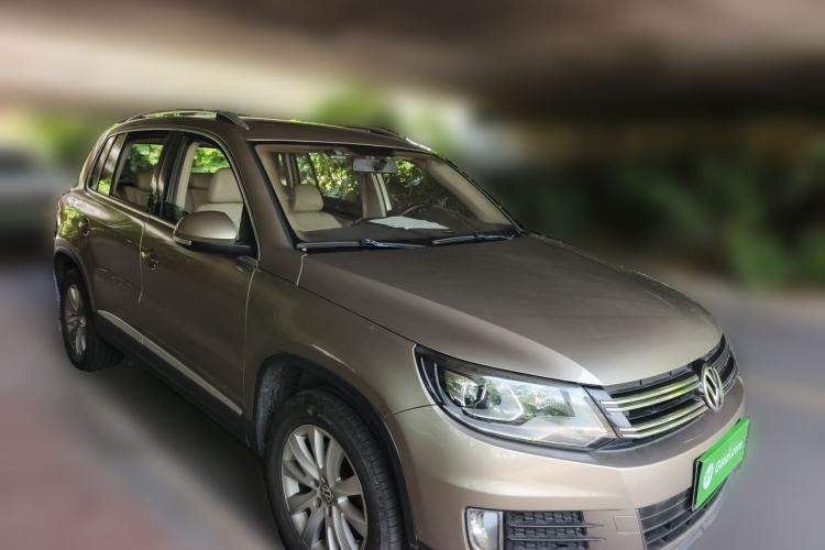 Used Volkswagen Tiguan 2013 1.8TSI Automatic Two-Wheel Drive Luxury Model Front Right 45 Deg