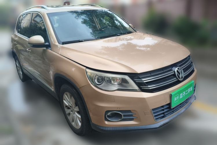 Used Volkswagen Tiguan 2013 2.0 TSI Automatic All-Wheel-Drive Flagship Edition Front Right 45 Deg