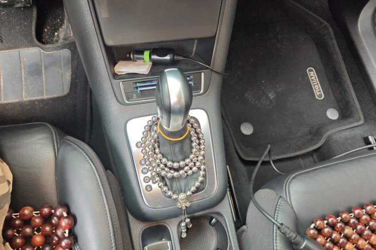 Used Volkswagen Tiguan 2013 1.8 TSI Automatic Two-Wheel Drive Comfort Edition Gear Lever