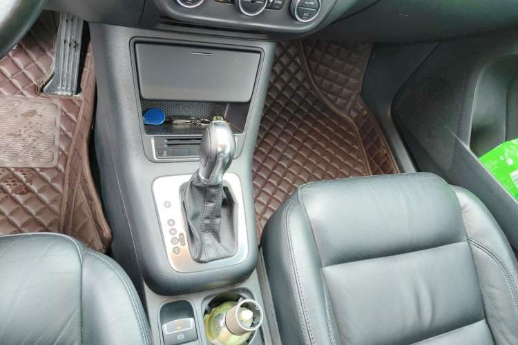 Used Volkswagen Tiguan 2013 1.8 TSI Automatic Two-Wheel Drive Comfort Edition Gear Lever