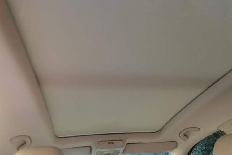 Used Volkswagen Tiguan 2013 1.8TSI Automatic Two-Wheel Drive Luxury Model Headliner