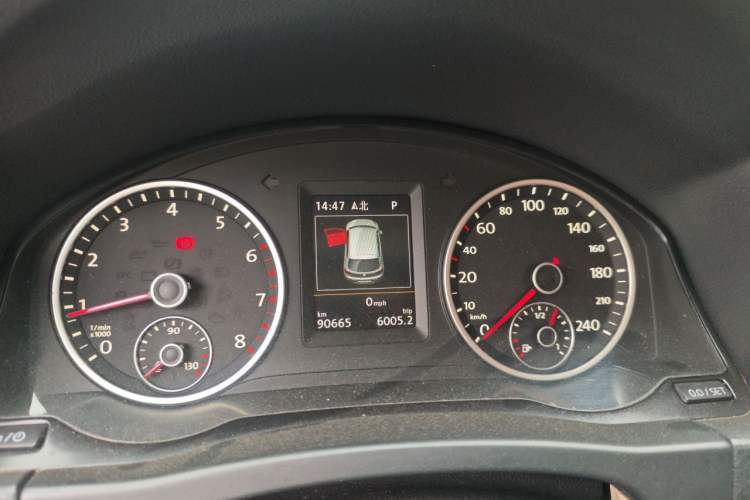 Used Volkswagen Tiguan 2013 1.8TSI Automatic Two-Wheel Drive Luxury Model Instrument Cluster