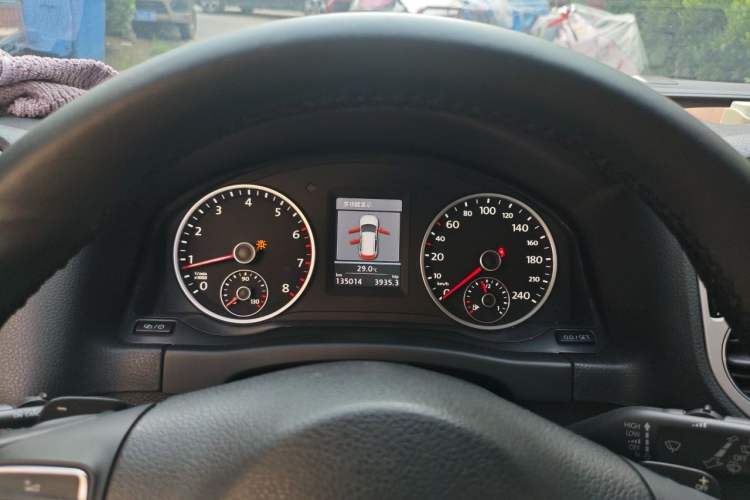Used Volkswagen Tiguan 2013 1.8TSI Automatic All-Wheel-Drive Comfort Edition Instrument Cluster