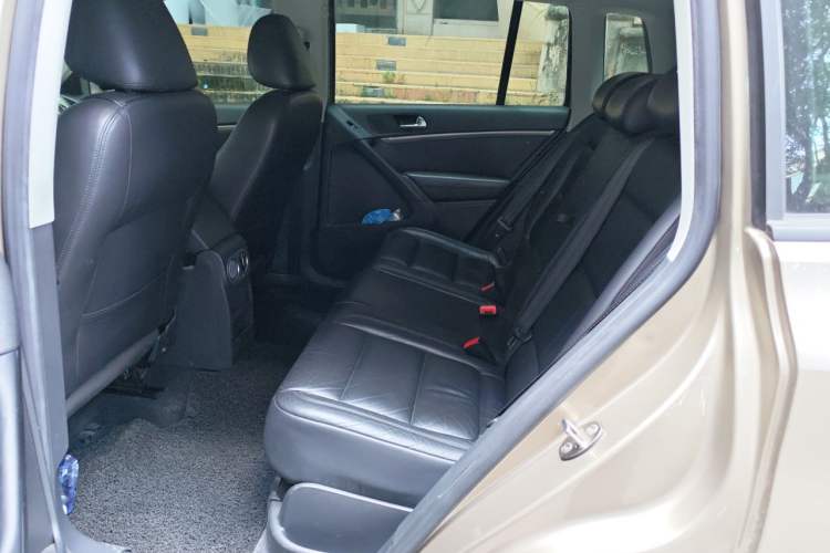 Used Volkswagen Tiguan 2013 1.8 TSI Automatic Two-Wheel Drive Comfort Edition Left Rear Seat