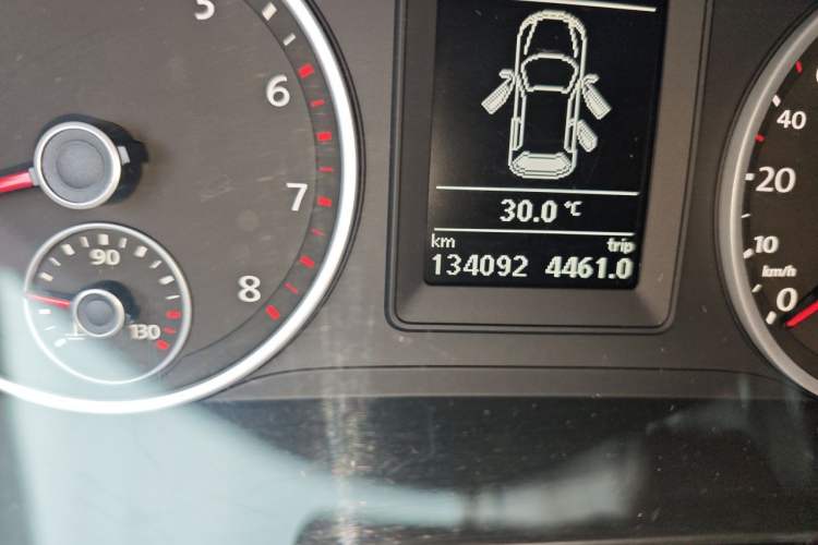 Used Volkswagen Tiguan 2013 1.8 TSI Automatic Two-Wheel Drive Comfort Edition Odometer Close Up
