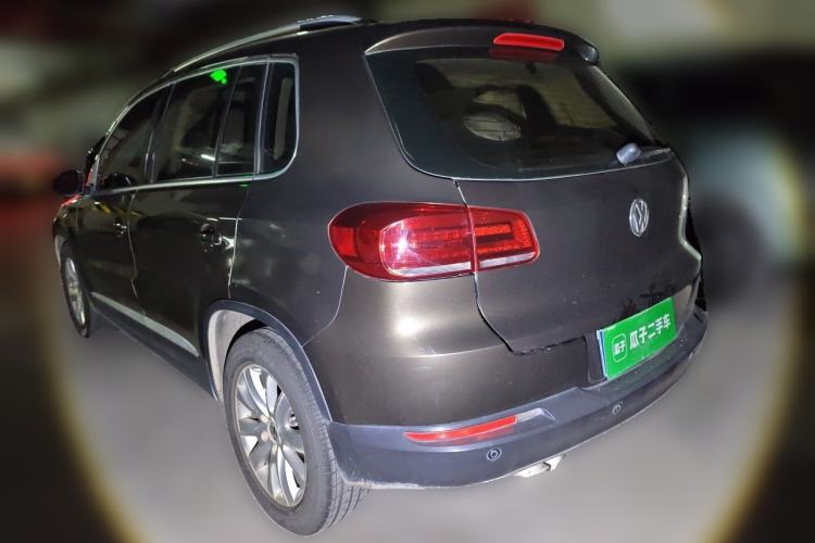Used Volkswagen Tiguan 2013 1.8 TSI Automatic All-Wheel Drive Luxury Model Rear Left 45 Deg