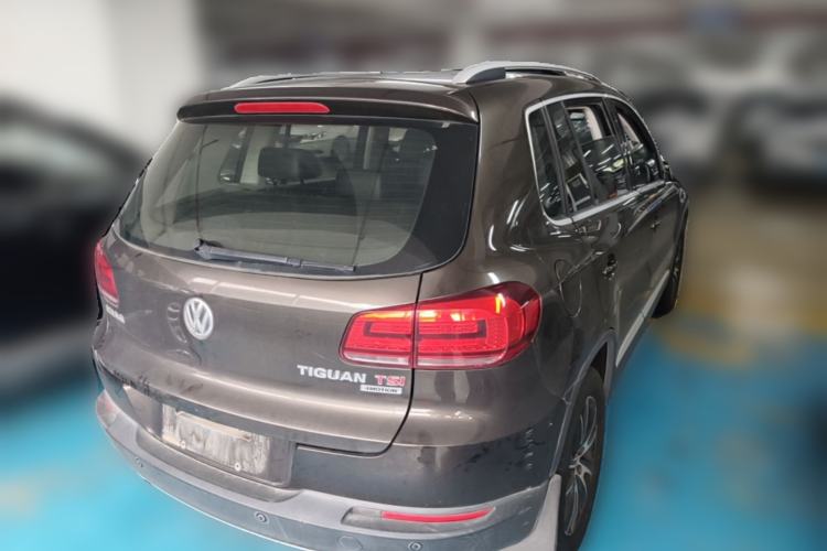 Used Volkswagen Tiguan 2013 2.0 TSI Automatic All-Wheel Drive Luxury Edition Rear Right 45 Deg