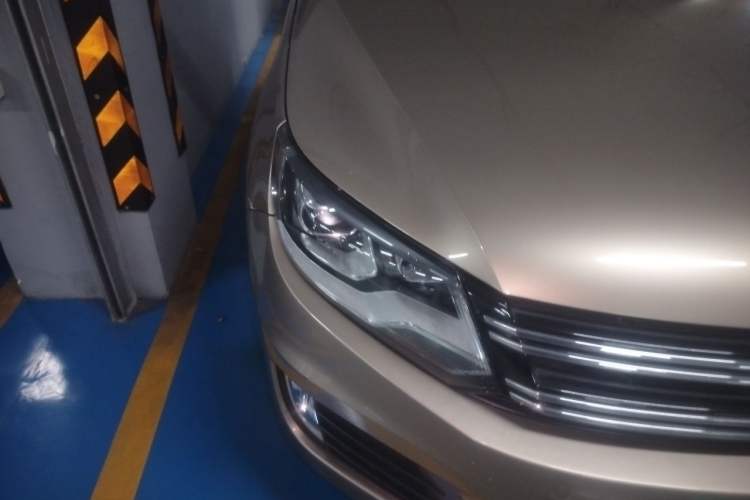 Used Volkswagen Tiguan 2013 1.8TSI Automatic Two-Wheel Drive Luxury Model Right Front Headlight