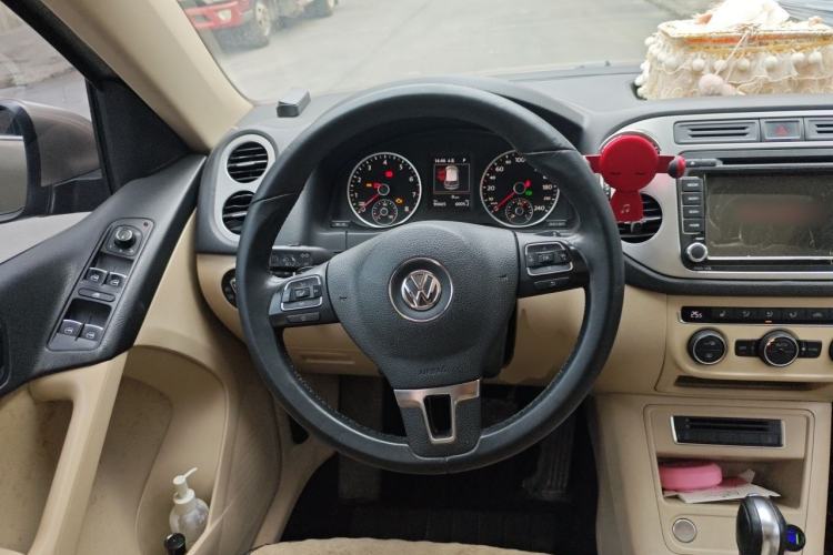 Used Volkswagen Tiguan 2013 1.8TSI Automatic Two-Wheel Drive Luxury Model Steering Wheel