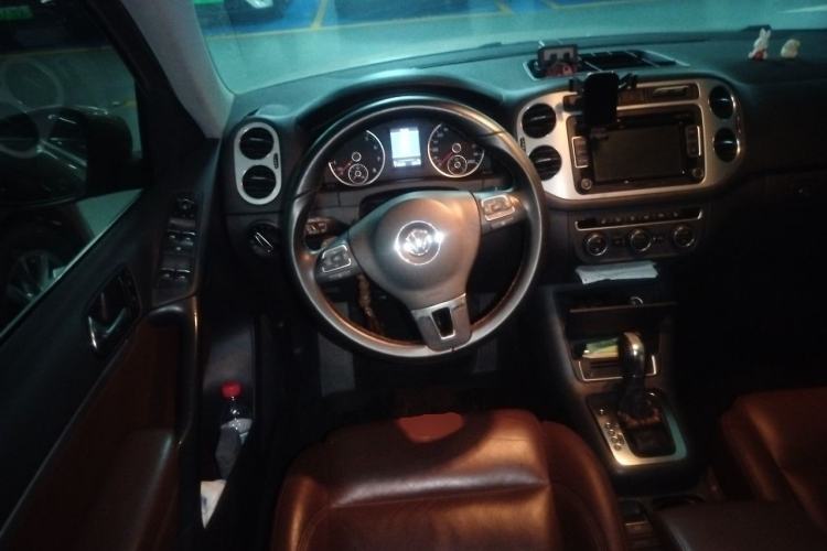 Used Volkswagen Tiguan 2013 1.8TSI Automatic Two-Wheel Drive Luxury Model Steering Wheel