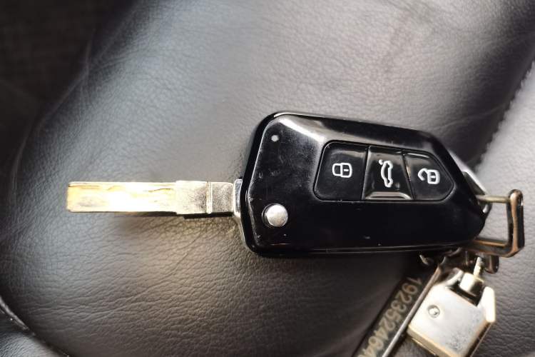 Used Volkswagen Tiguan 2013 1.8TSI Automatic All-Wheel-Drive Comfort Edition Vehicle Key