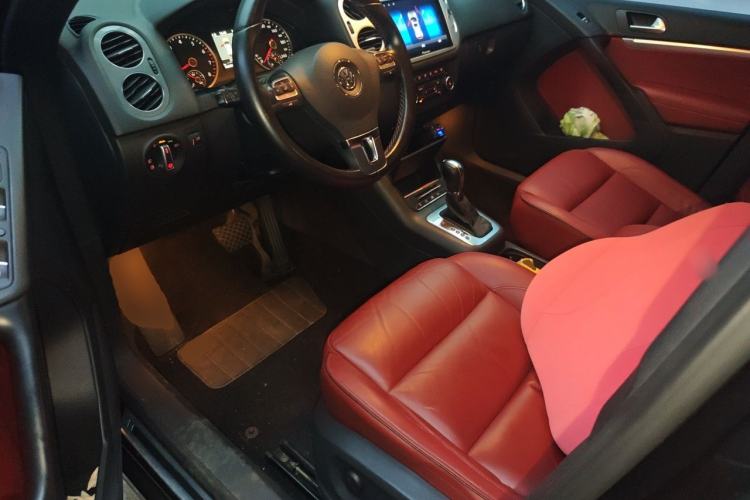 Used Volkswagen Tiguan 2014 2.0 TSI Exclusive Edition Driver Seat