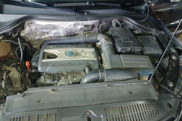 Used Volkswagen Tiguan 2014 1.8TSI Automatic 2WD 30th Anniversary Edition Engine Bay