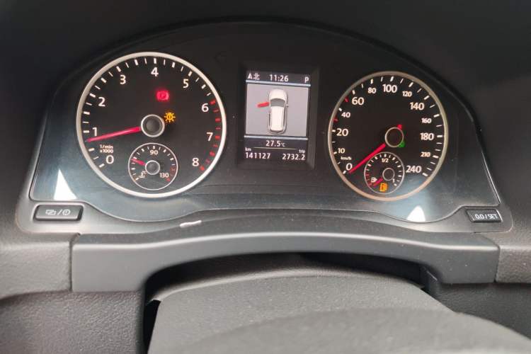 Used Volkswagen Tiguan 2014 1.8TSI Automatic 2WD 30th Anniversary Edition Odometer Close Up