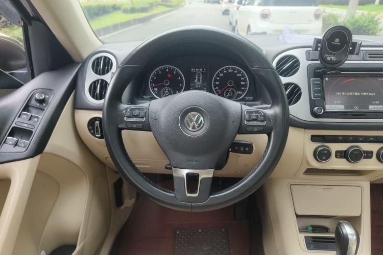 Used Volkswagen Tiguan 2014 1.8TSI Automatic 2WD 30th Anniversary Edition Steering Wheel