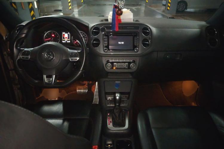 Used Volkswagen Tiguan 2014 2.0 TSI Exclusive Edition Center Console