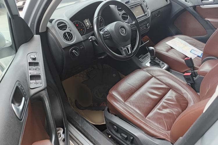 Used Volkswagen Tiguan 2014 2.0 TSI Exclusive Edition Driver Seat