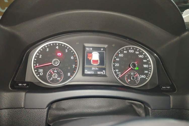 Used Volkswagen Tiguan 2014 2.0 TSI Exclusive Edition Instrument Cluster
