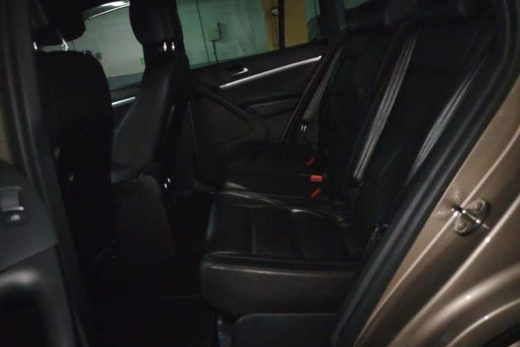 Used Volkswagen Tiguan 2014 2.0 TSI Exclusive Edition Left Rear Seat