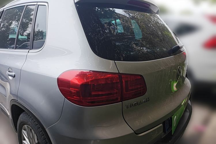 Used Volkswagen Tiguan 2014 2.0 TSI Exclusive Edition Rear Left 45 Deg