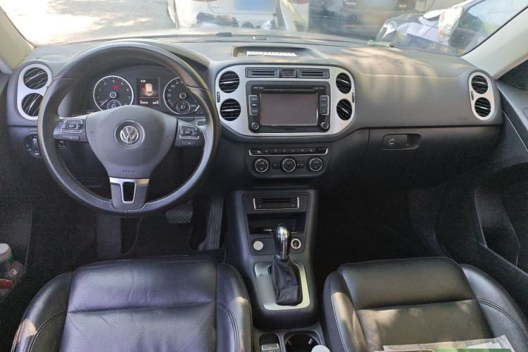 Used Volkswagen Tiguan 2014 1.8TSI Automatic 2WD 30th Anniversary Edition Center Console