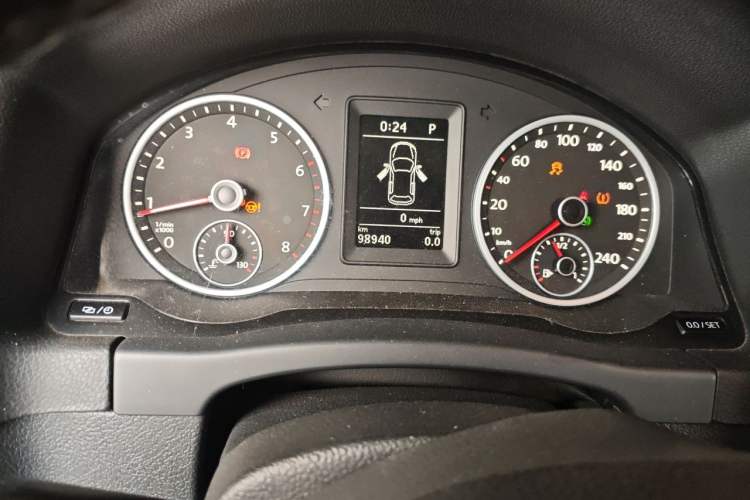 Used Volkswagen Tiguan 2014 1.8TSI Automatic 2WD 30th Anniversary Edition Instrument Cluster