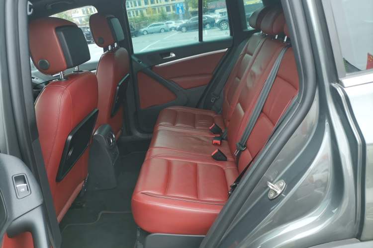 Used Volkswagen Tiguan 2014 2.0 TSI Exclusive Edition Left Rear Seat