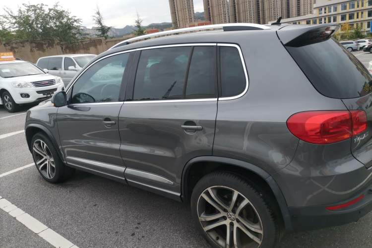 Used Volkswagen Tiguan 2014 2.0 TSI Exclusive Edition Left Side