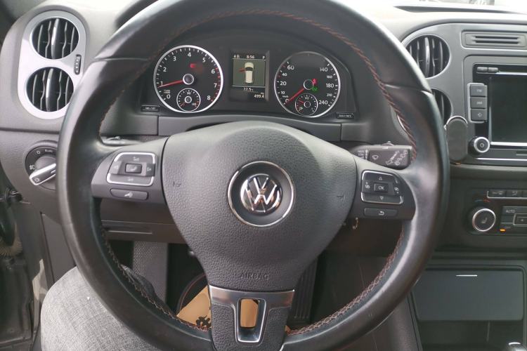 Used Volkswagen Tiguan 2014 2.0 TSI Exclusive Edition Steering Wheel