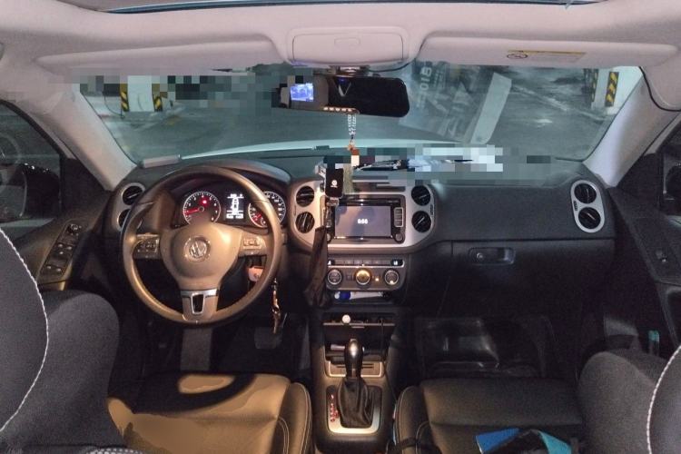 Used Volkswagen Tiguan 2014 1.8TSI Automatic 2WD 30th Anniversary Edition Center Console