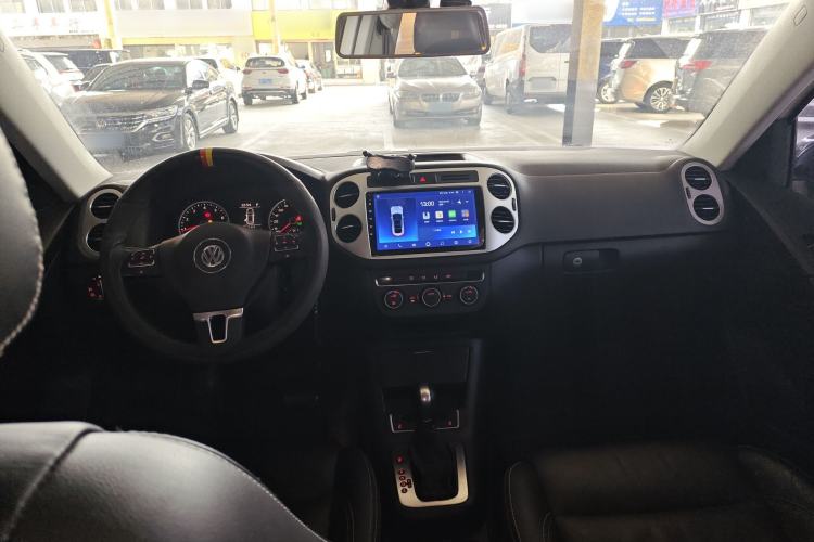 Used Volkswagen Tiguan 2014 1.8TSI Automatic 2WD 30th Anniversary Edition Center Console
