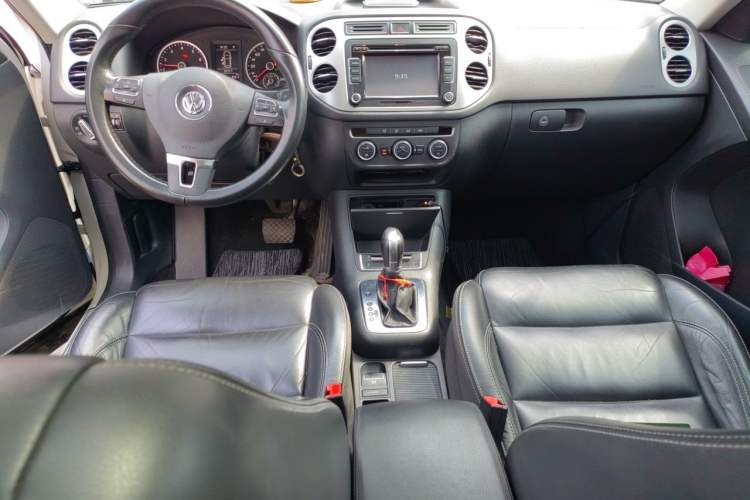 Used Volkswagen Tiguan 2014 1.8TSI Automatic 2WD 30th Anniversary Edition Center Console