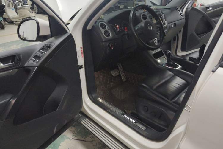 Used Volkswagen Tiguan 2014 1.8TSI Automatic 2WD 30th Anniversary Edition Driver Seat
