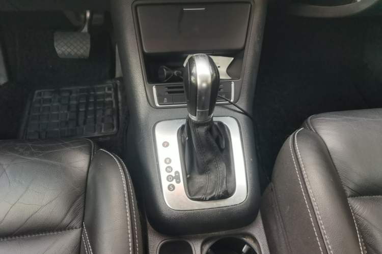 Used Volkswagen Tiguan 2014 1.8TSI Automatic 2WD 30th Anniversary Edition Gear Lever