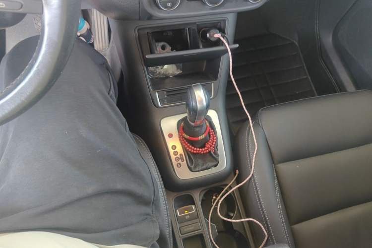 Used Volkswagen Tiguan 2014 1.8TSI Automatic 2WD 30th Anniversary Edition Gear Lever
